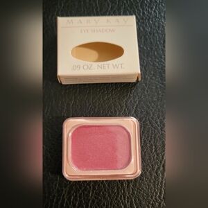 NIB Vintage Mary Kay Eye Shadow Color Tapestry Rose 0005 Apply Wet or Dry .09 oz